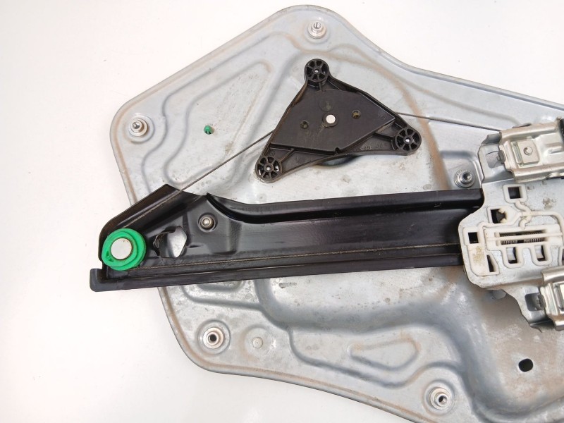 Recambio de elevalunas delantero izquierdo para skoda yeti (5l) 2.0 tdi 4x4 referencia OEM IAM 5L0837401  