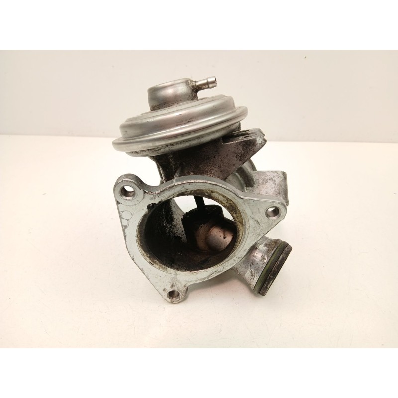 Recambio de valvula egr para mercedes-benz clase c (w203) c 220 cdi (203.006) referencia OEM IAM A6110900754  