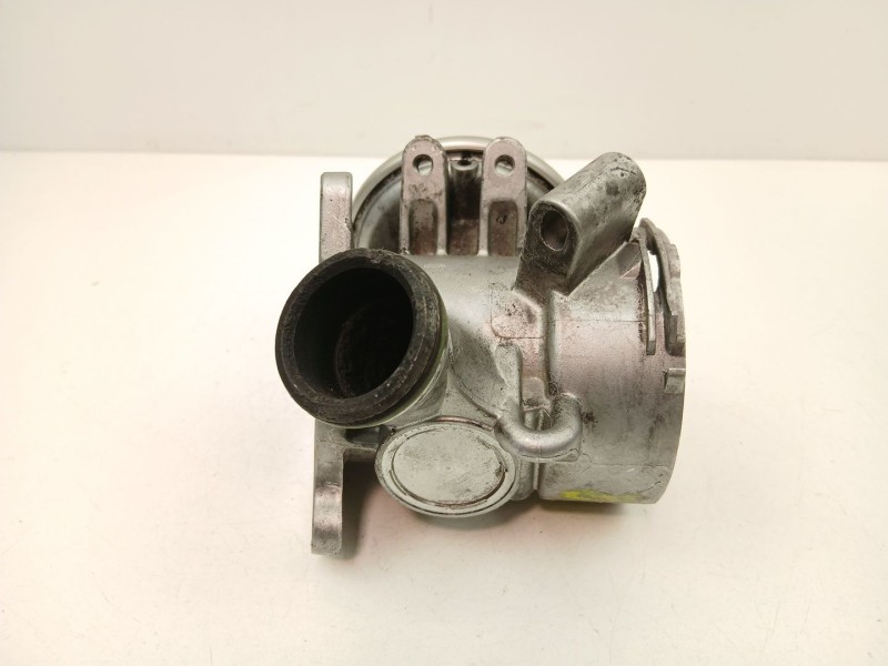 Recambio de valvula egr para mercedes-benz clase c (w203) c 220 cdi (203.006) referencia OEM IAM A6110900754  