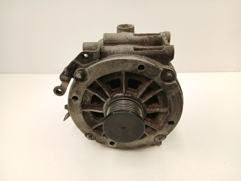 Recambio de alternador para mercedes-benz clase c (w203) c 220 cdi (203.006) referencia OEM IAM A0001502550  