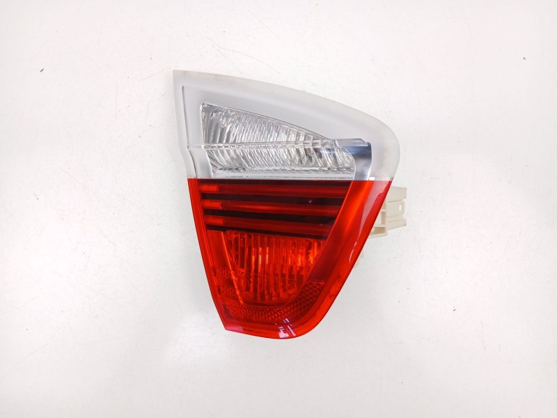 Recambio de piloto porton izquierdo para bmw 3 (e90) 320 i referencia OEM IAM 6937459  