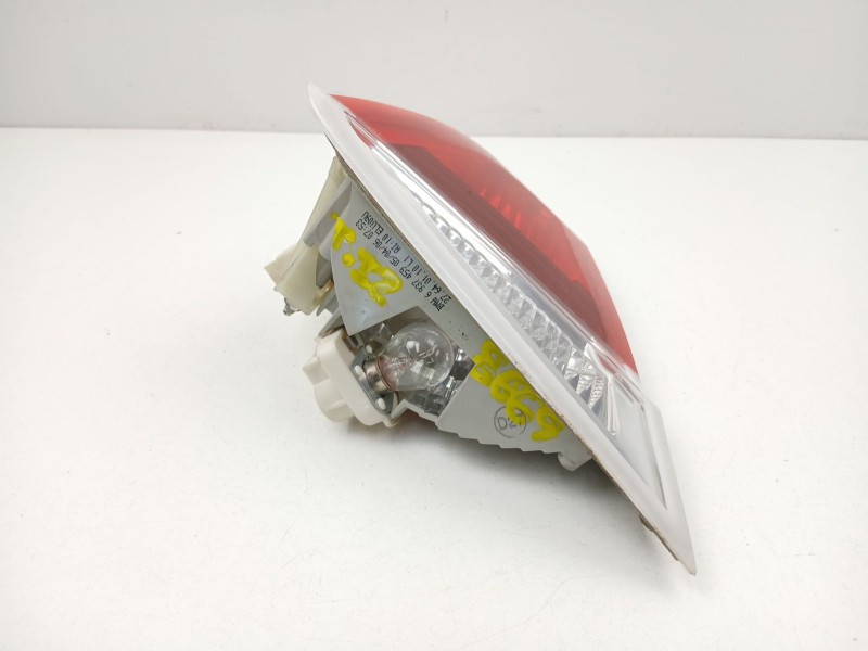 Recambio de piloto porton izquierdo para bmw 3 (e90) 320 i referencia OEM IAM 6937459  