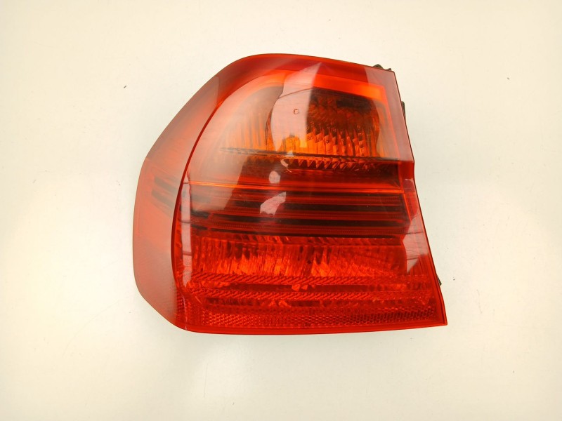 Recambio de piloto trasero izquierdo para bmw 3 (e90) 320 i referencia OEM IAM 6937457  