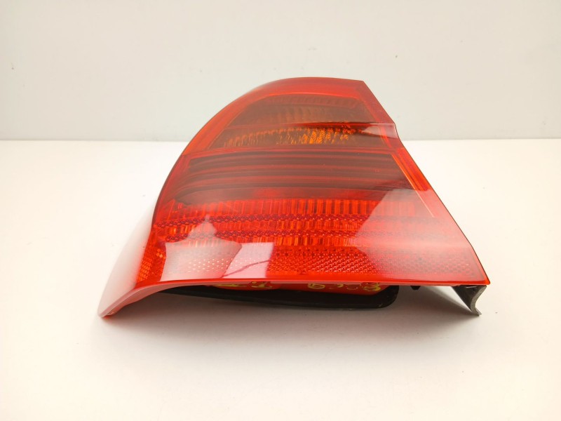 Recambio de piloto trasero izquierdo para bmw 3 (e90) 320 i referencia OEM IAM 6937457  