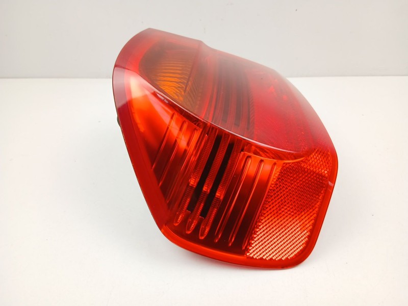 Recambio de piloto trasero izquierdo para bmw 3 (e90) 320 i referencia OEM IAM 6937457  