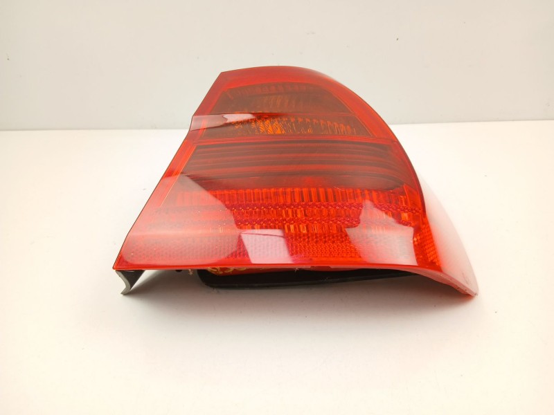 Recambio de piloto trasero derecho para bmw 3 (e90) 320 i referencia OEM IAM 6937458  