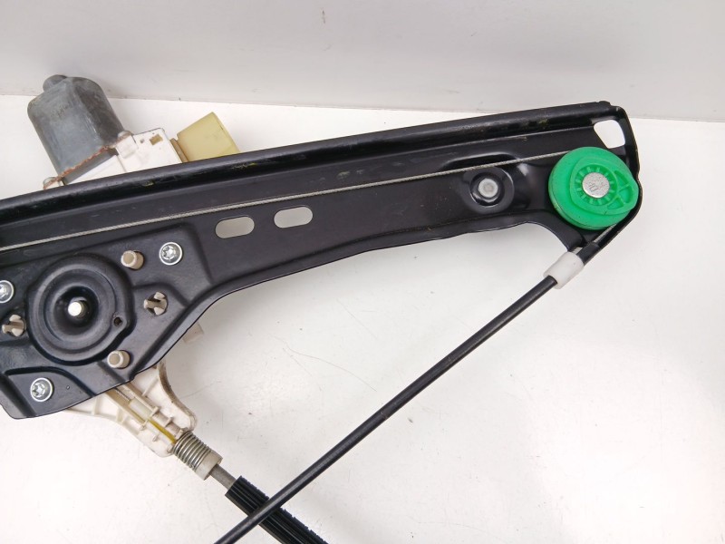 Recambio de elevalunas delantero izquierdo para bmw 3 (e90) 320 i referencia OEM IAM 51337140587  