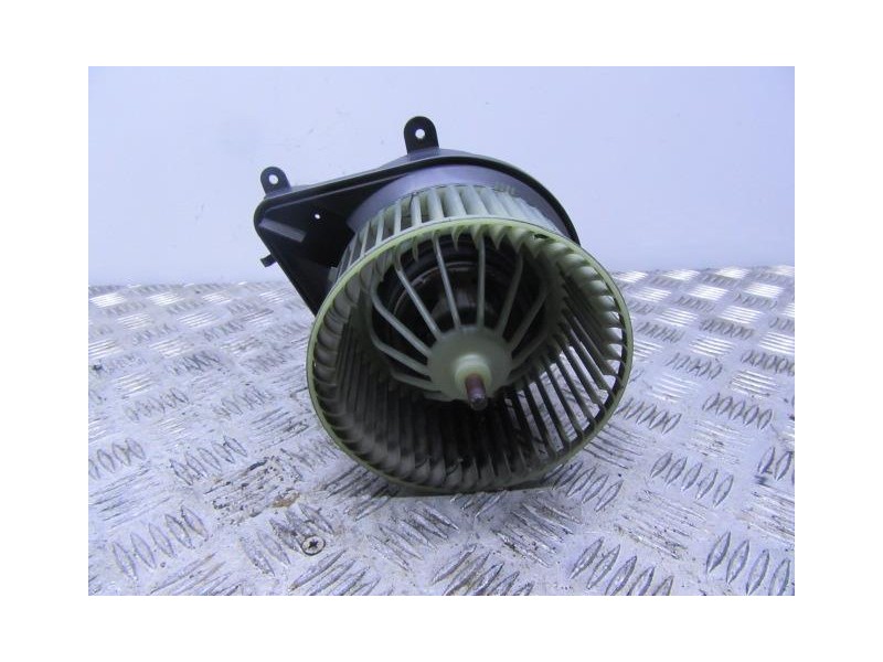 Recambio de motor calefaccion : renault laguna : 1.9 d (97,89cv) [1998] para renault laguna 1.9 d referencia OEM IAM 2387901  