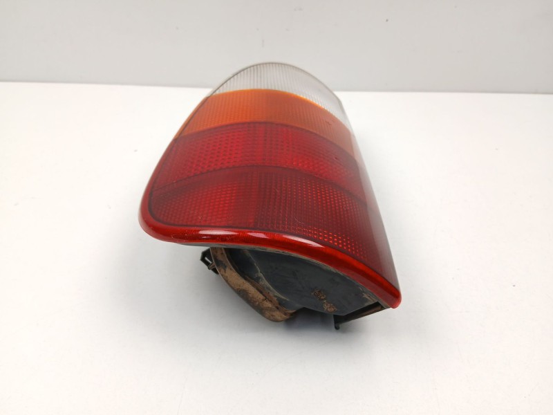 Recambio de piloto trasero derecho para seat inca (6k9) 1.9 d referencia OEM IAM 6K9945096 67723681 