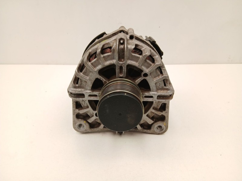 Recambio de alternador para renault express furgoneta/monovolumen 1.5 blue dci 75 (f6aa) referencia OEM IAM 231009392R  