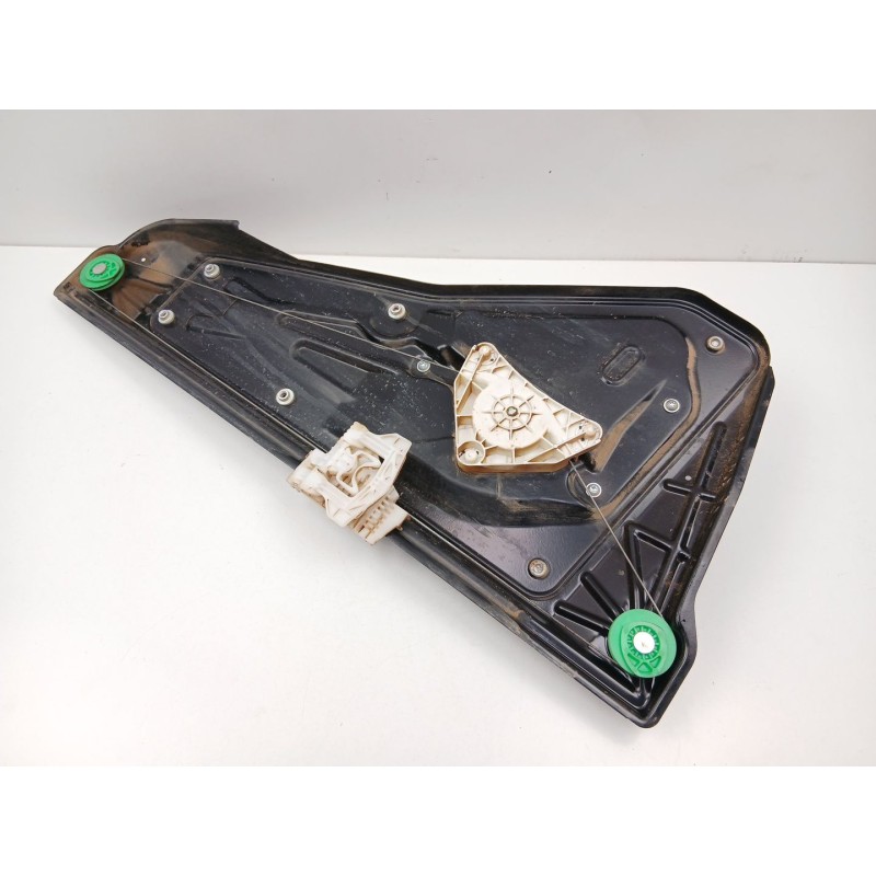 Recambio de elevalunas trasero derecho para land rover discovery iii (l319) 2.7 td 4x4 referencia OEM IAM CVH500120  