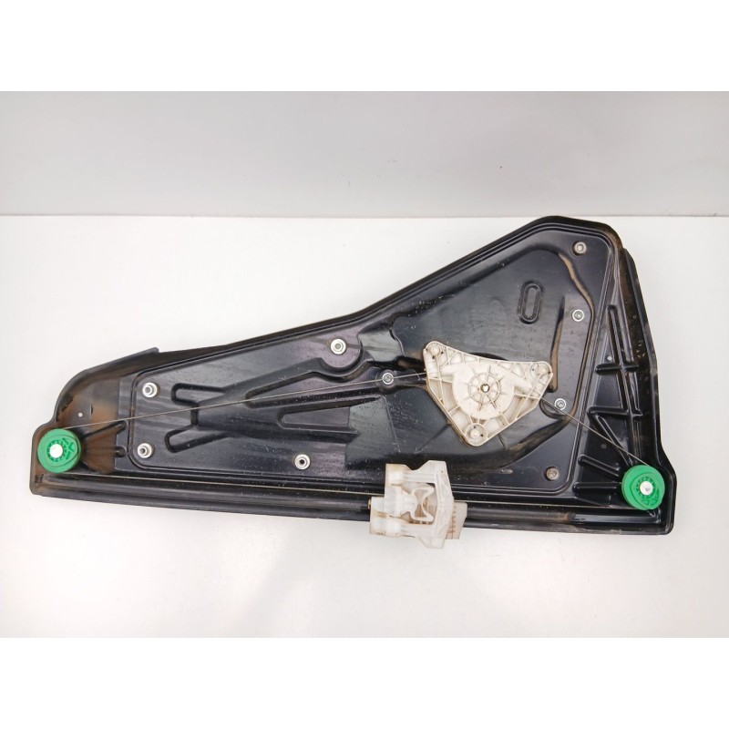 Recambio de elevalunas trasero derecho para land rover discovery iii (l319) 2.7 td 4x4 referencia OEM IAM CVH500120  