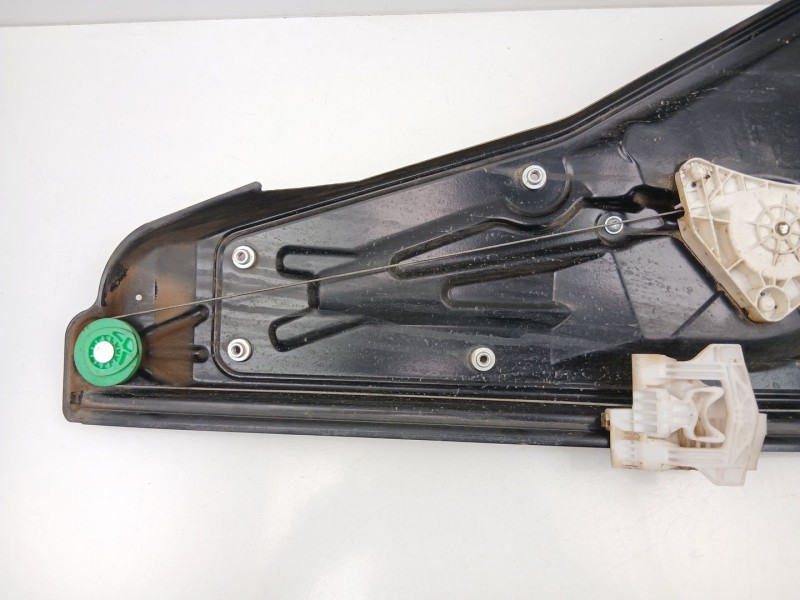 Recambio de elevalunas trasero derecho para land rover discovery iii (l319) 2.7 td 4x4 referencia OEM IAM CVH500120  