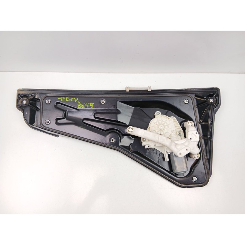 Recambio de elevalunas trasero derecho para land rover discovery iii (l319) 2.7 td 4x4 referencia OEM IAM CVH500120  