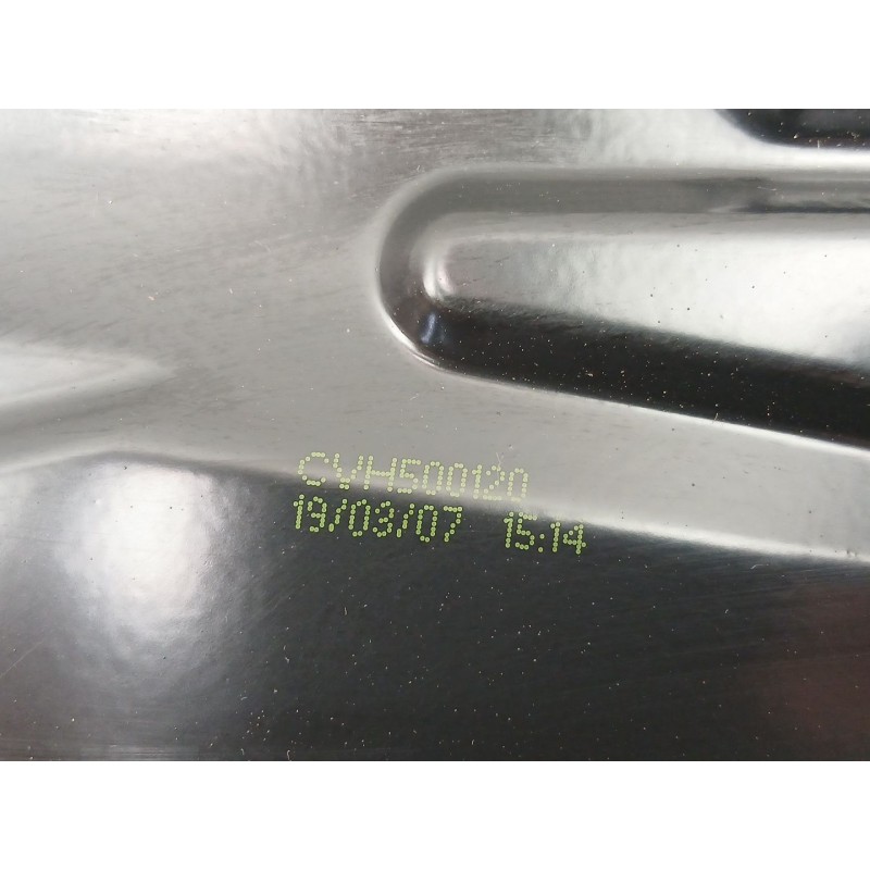 Recambio de elevalunas trasero derecho para land rover discovery iii (l319) 2.7 td 4x4 referencia OEM IAM CVH500120  