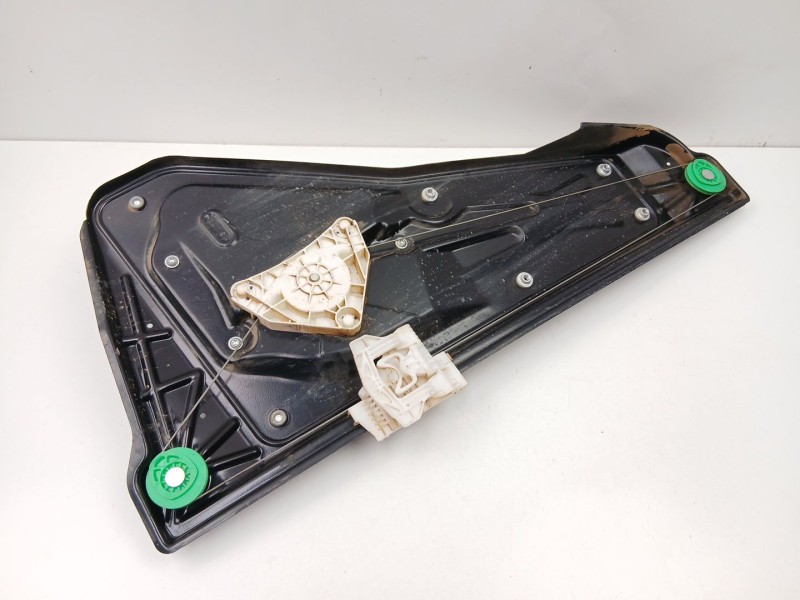 Recambio de elevalunas trasero izquierdo para land rover discovery iii (l319) 2.7 td 4x4 referencia OEM IAM CVH500130  