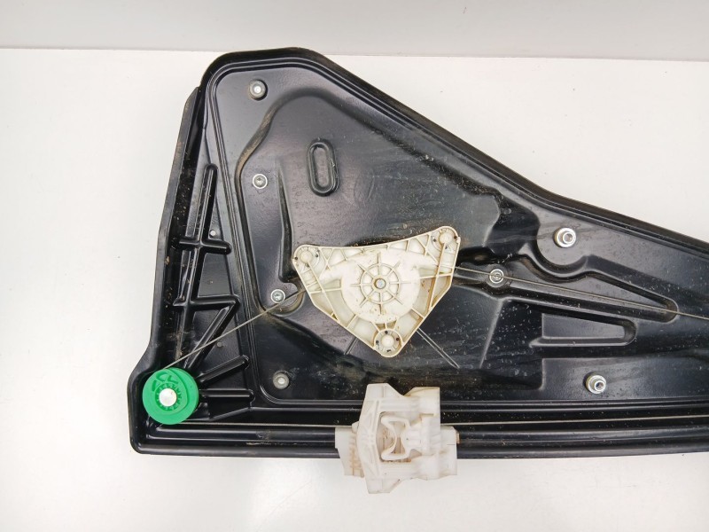 Recambio de elevalunas trasero izquierdo para land rover discovery iii (l319) 2.7 td 4x4 referencia OEM IAM CVH500130  