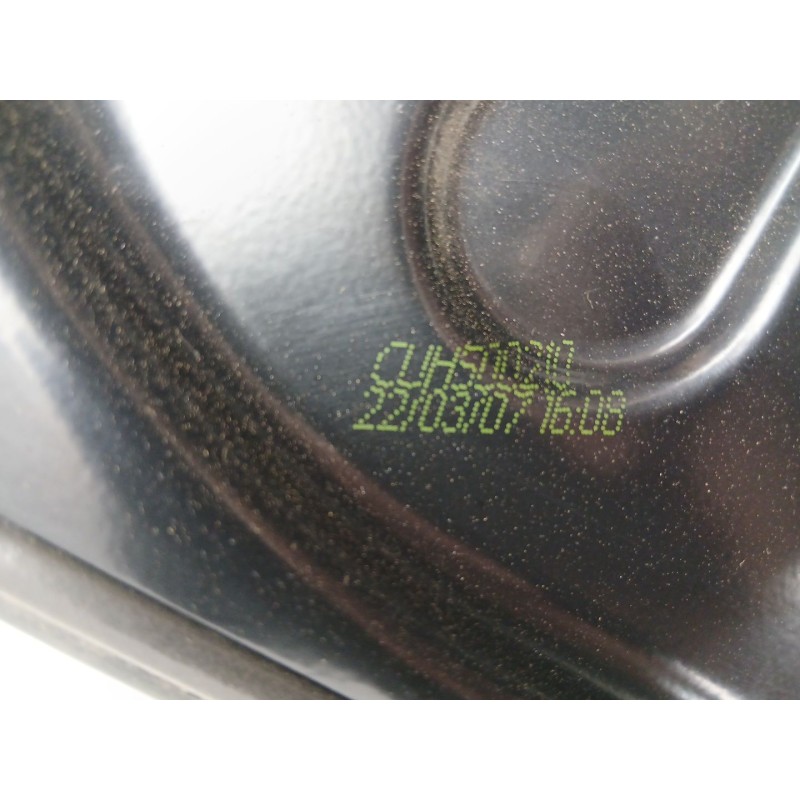 Recambio de elevalunas delantero izquierdo para land rover discovery iii (l319) 2.7 td 4x4 referencia OEM IAM CUH500210  