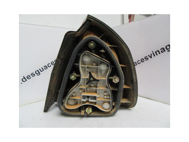 Recambio de piloto trasero izq. : mitsubishi carisma : 1.9 d (89,73cv) [1999] para mitsubishi carisma 1.9 d referencia OEM IAM  