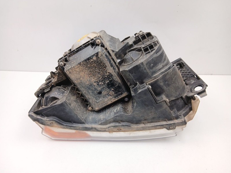 Recambio de faro izquierdo para land rover discovery iii (l319) 2.7 td 4x4 referencia OEM IAM XBC500412 5H2213W030KA 