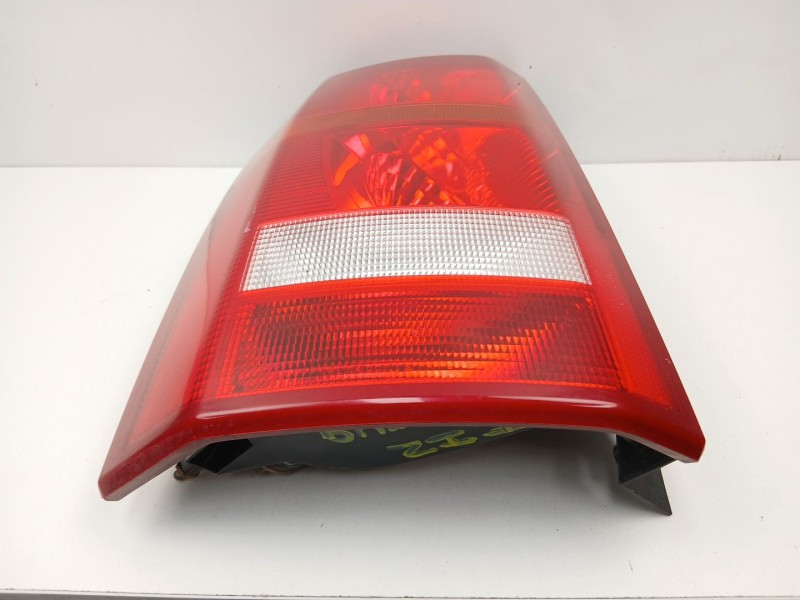 Recambio de piloto trasero izquierdo para land rover discovery iii (l319) 2.7 td 4x4 referencia OEM IAM XFB000573  