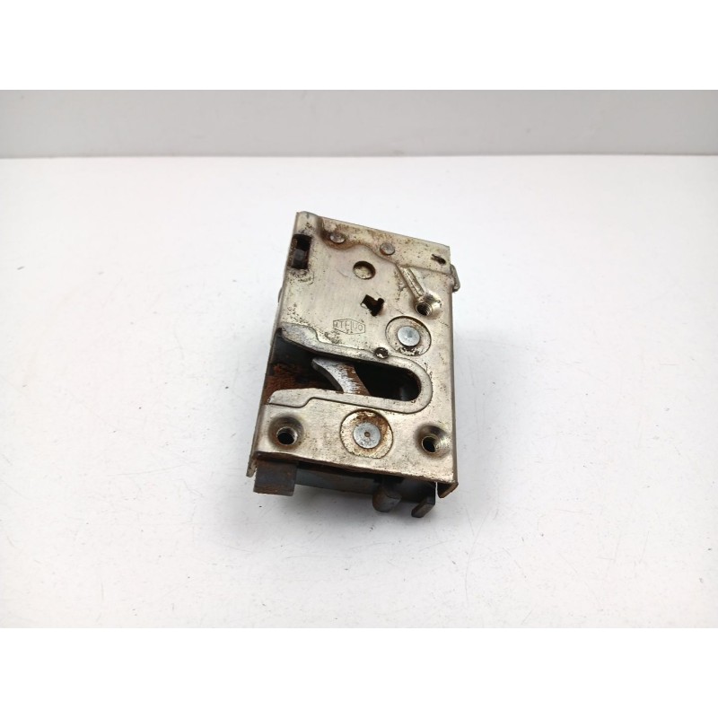 Recambio de cerradura puerta trasera derecha para peugeot 205 i (741a/c) 1.7 diesel referencia OEM IAM 913836  