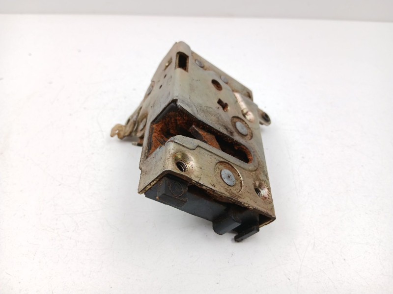 Recambio de cerradura puerta delantera derecha para peugeot 205 i (741a/c) 1.7 diesel referencia OEM IAM 9136A1  