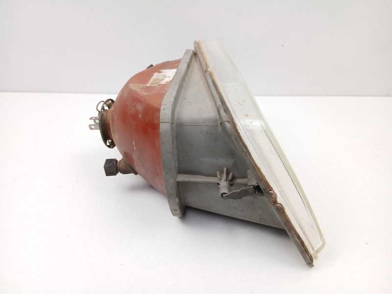Recambio de faro izquierdo para peugeot 205 i (741a/c) 1.7 diesel referencia OEM IAM 6204A4  