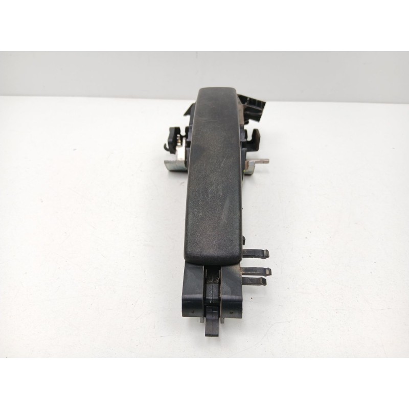 Recambio de manilla delantera izquierda para land rover discovery iii (l319) 2.7 td 4x4 referencia OEM IAM FPH500250  