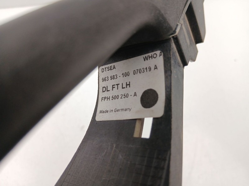 Recambio de manilla delantera izquierda para land rover discovery iii (l319) 2.7 td 4x4 referencia OEM IAM FPH500250  