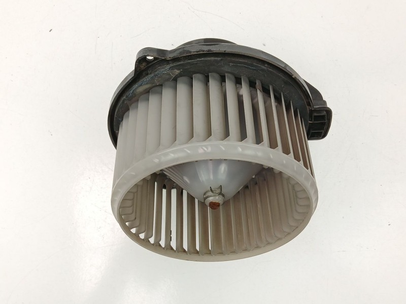 Recambio de motor calefaccion para land rover discovery iii (l319) 2.7 td 4x4 referencia OEM IAM JGC500050  