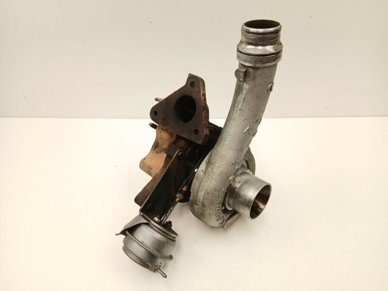 Recambio de turbo para renault master ii furgoneta (fd) 2.5 dci referencia OEM IAM 8200483648 GTB1752V 