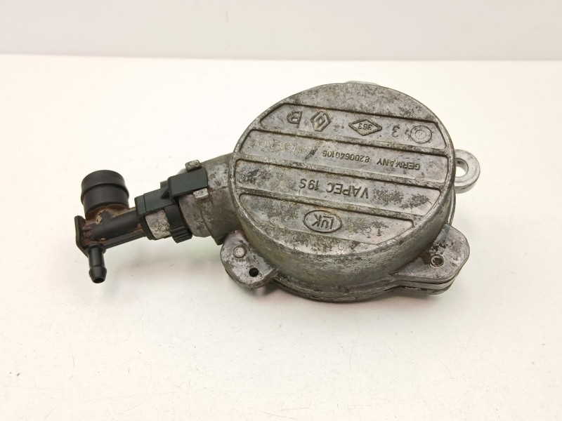 Recambio de depresor freno para renault master ii furgoneta (fd) 2.5 dci referencia OEM IAM 8200640105  