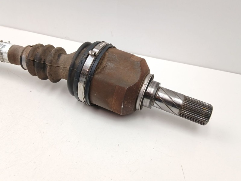 Recambio de transmision delantera izquierda para renault scénic ii (jm0/1_) 2.0 dci (jm1k) referencia OEM IAM 8200383707  