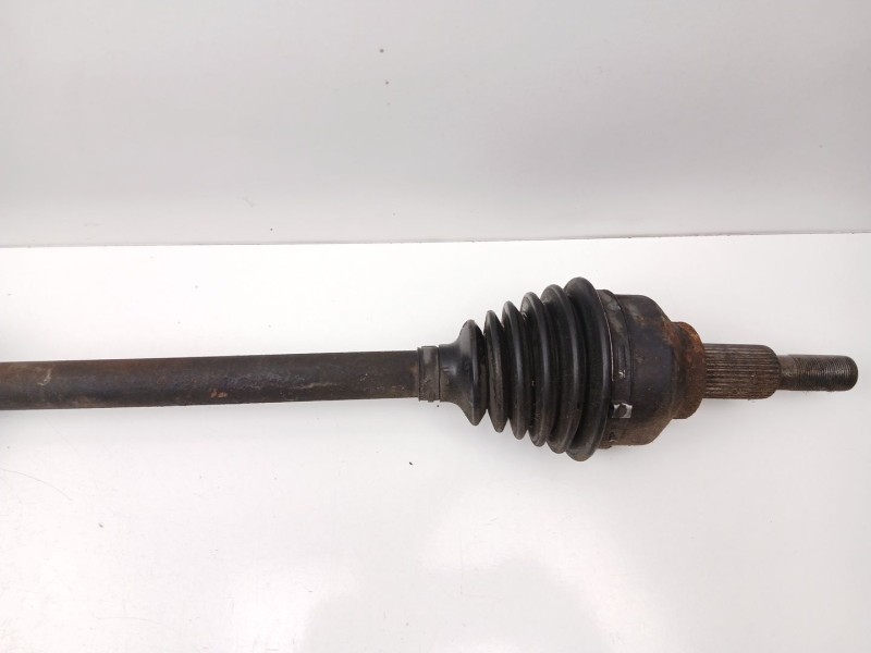 Recambio de transmision delantera derecha para chrysler sebring (js) 2.0 vvt referencia OEM IAM 5085120AE  