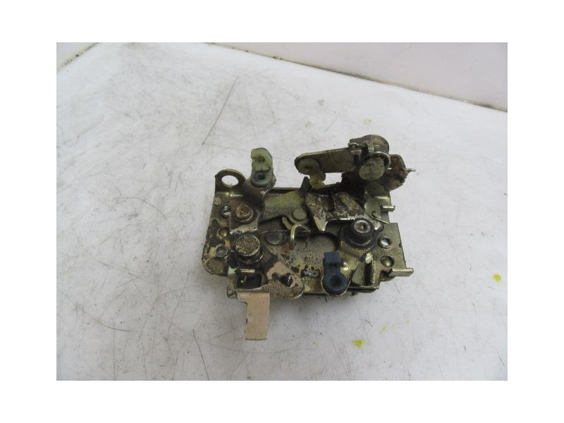 Recambio de cerradura pta. del. dch. : daewoo nexia : 1.5 g (78,04cv) [1997] para daewoo nexia 1.5 g referencia OEM IAM   