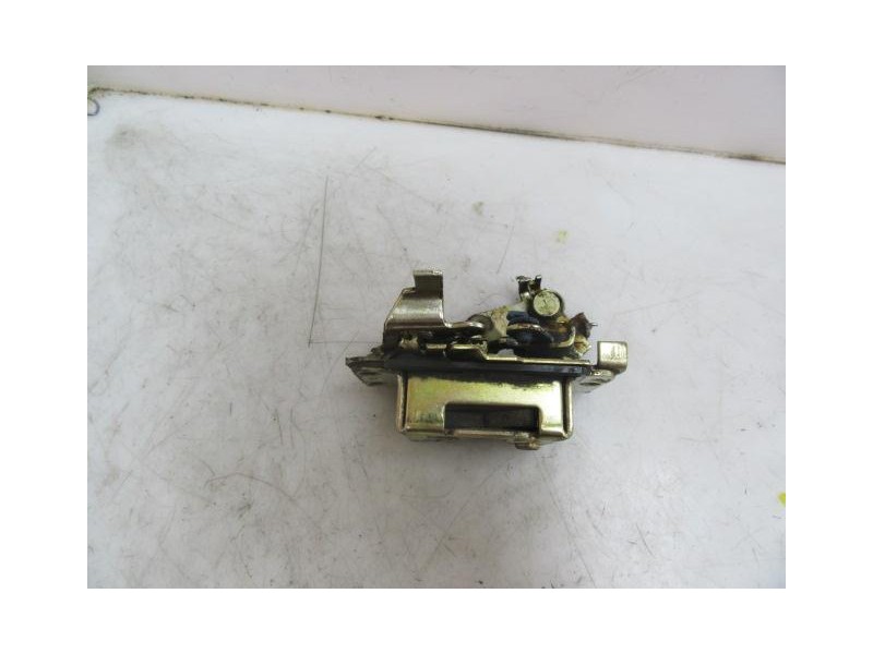 Recambio de cerradura pta. del. dch. : daewoo nexia : 1.5 g (78,04cv) [1997] para daewoo nexia 1.5 g referencia OEM IAM   