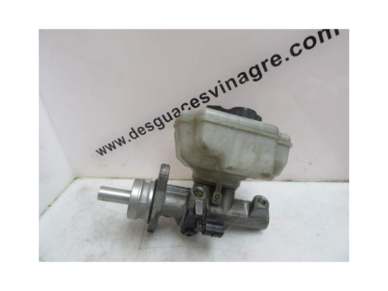 Recambio de bomba de freno para volkswagen golf 1.9 tdi v-bxe referencia OEM IAM   