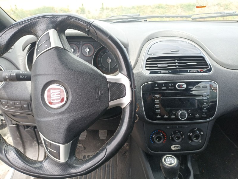 fiat punto (199_) del año 2013