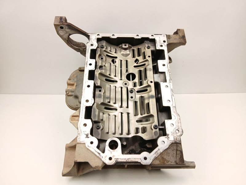 Recambio de carter aceite para land rover discovery iii (l319) 2.7 td 4x4 referencia OEM IAM 4H2Q6U004FC  