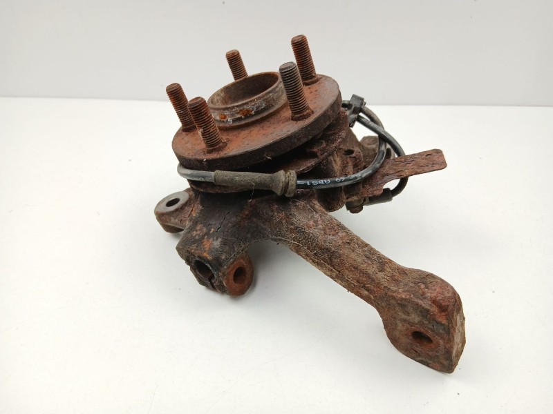 Recambio de mangueta delantera izquierda para chrysler pt cruiser 2.1 cdi referencia OEM IAM 5272487AA  