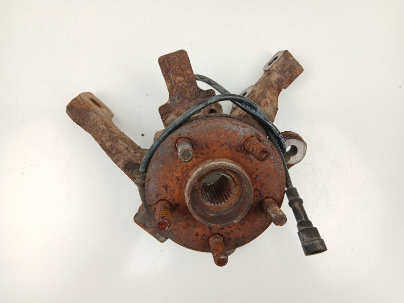 Recambio de mangueta delantera derecha para chrysler pt cruiser 2.1 cdi referencia OEM IAM 5272486AA  