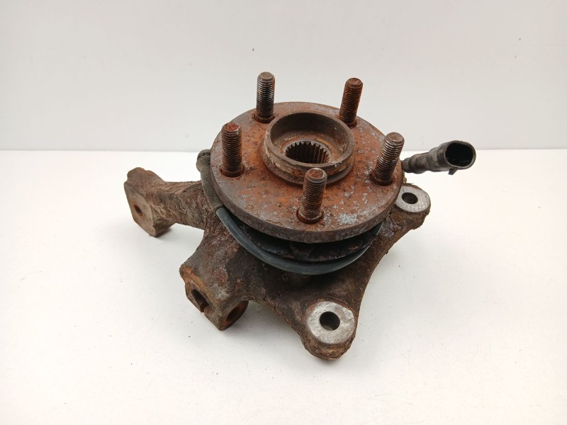 Recambio de mangueta delantera derecha para chrysler pt cruiser 2.1 cdi referencia OEM IAM 5272486AA  