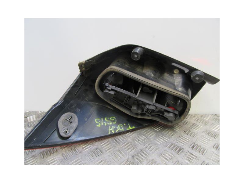 Recambio de piloto trasero dch. : renault laguna : 1.9 d (119,64cv) [2005] para renault laguna 1.9 d referencia OEM IAM   