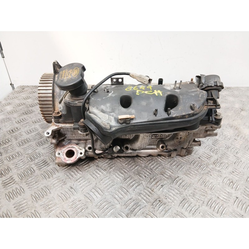 Recambio de culata turbo diesel para land rover discovery iii (l319) 2.7 td 4x4 referencia OEM IAM LR004062  