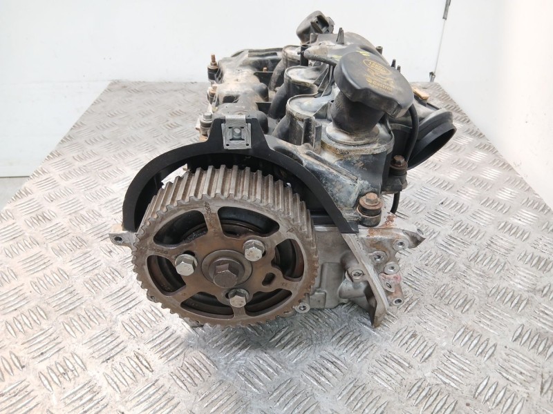 Recambio de culata turbo diesel para land rover discovery iii (l319) 2.7 td 4x4 referencia OEM IAM LR004062  