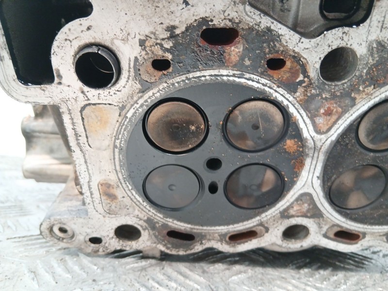 Recambio de culata turbo diesel para land rover discovery iii (l319) 2.7 td 4x4 referencia OEM IAM LR004062  