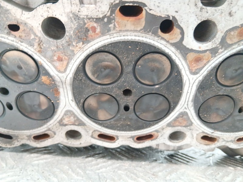 Recambio de culata turbo diesel para land rover discovery iii (l319) 2.7 td 4x4 referencia OEM IAM LR004062  
