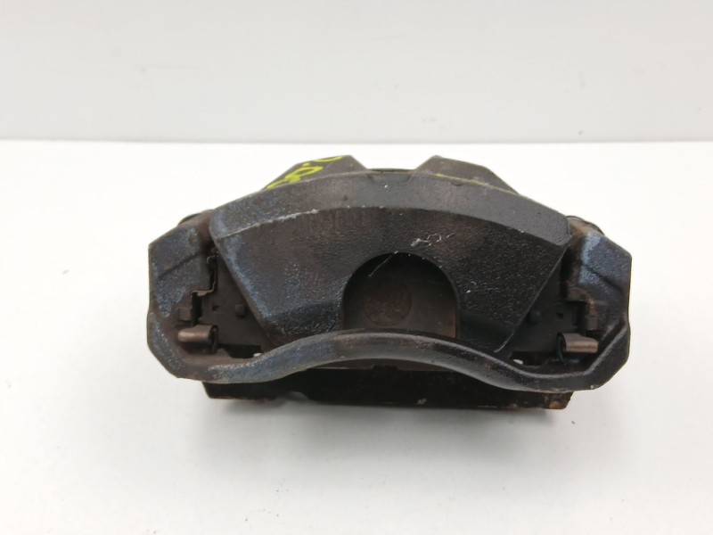 Recambio de pinza freno delantera derecha para lexus is ii (_e2_) 220d (ale20) referencia OEM IAM 4773053060  