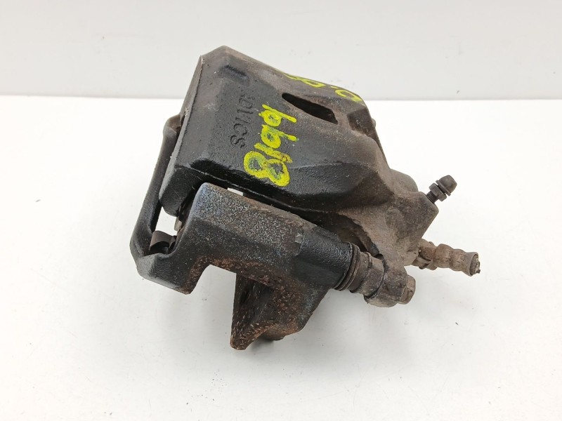 Recambio de pinza freno delantera derecha para lexus is ii (_e2_) 220d (ale20) referencia OEM IAM 4773053060  